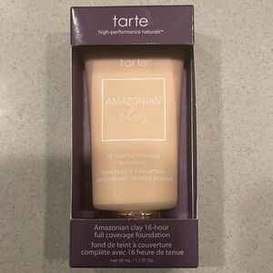 Tarte Amazonian Clay foundation